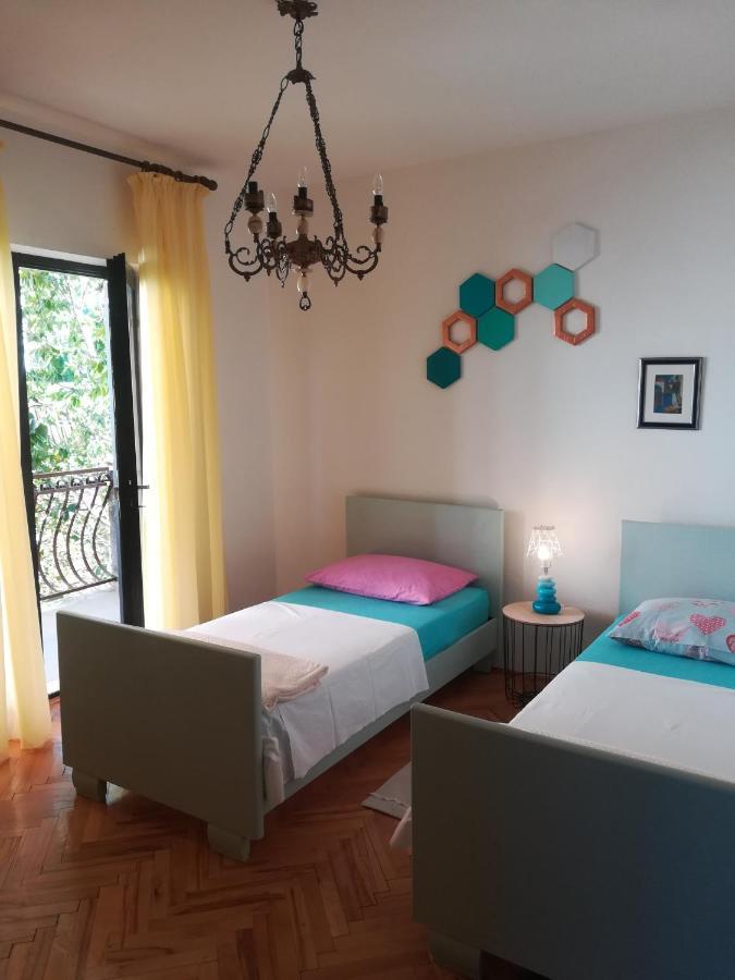 Apartments Tamara Lokva Rogoznica Bagian luar foto