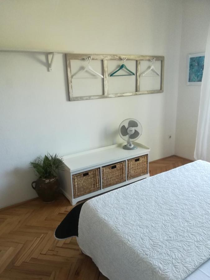 Apartments Tamara Lokva Rogoznica Bagian luar foto